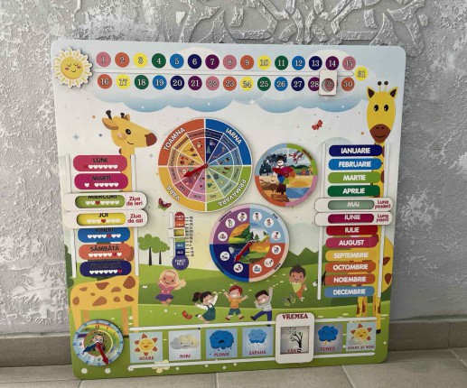 Calendarul Naturii  - Girafa thumb-image 3